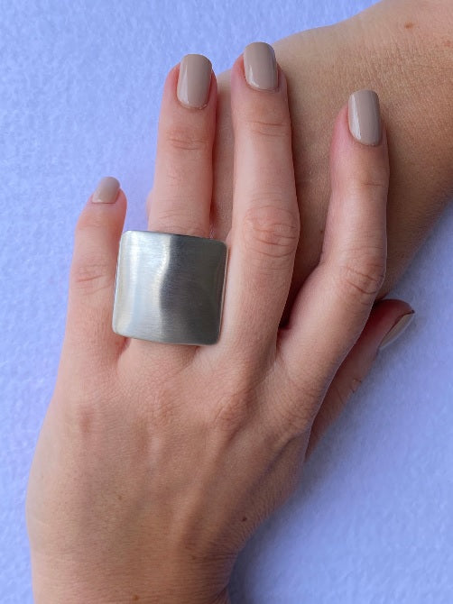 Anillo Cuadrado Grande Silver CUAD001