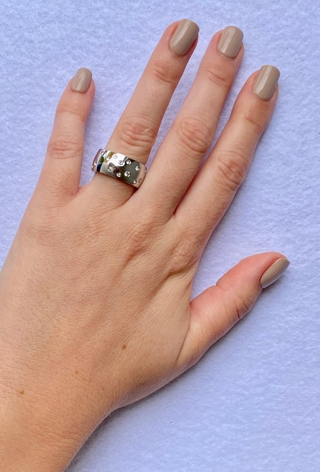 Anillo Silver y Cristales Asimétricos