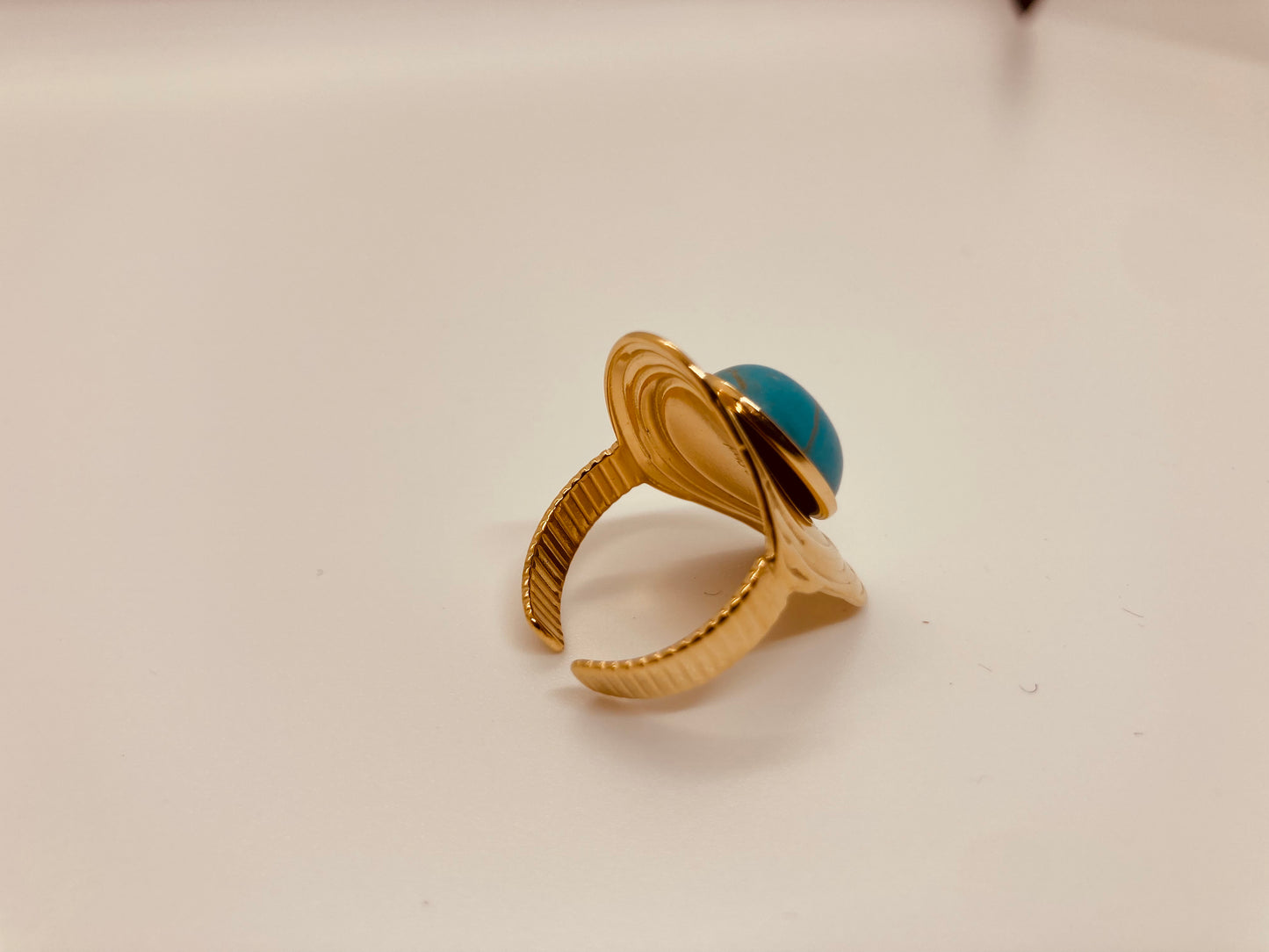 Anillo Ajustable Gold piedra calipso